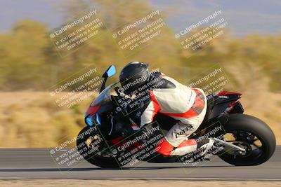 media/Nov-28-2022-Moto Forza (Mon) [[c5a51e62ca]]/A Group/Session 4 (Turn 8)/